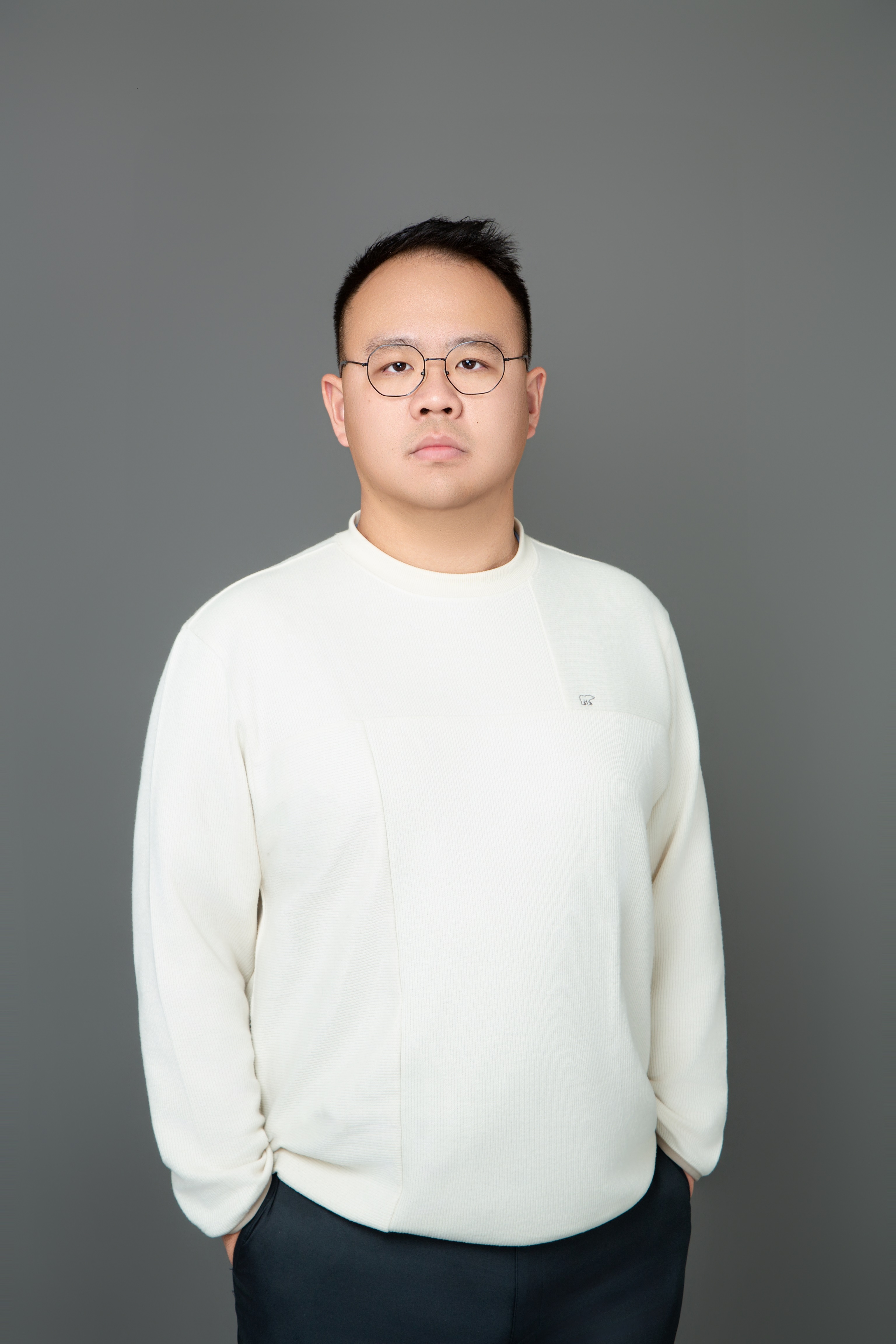 岳一1.jpg